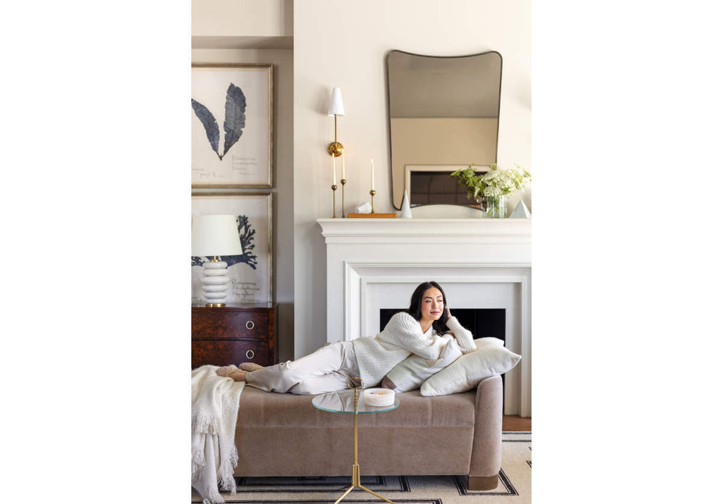 Chandelier Orbe Vintage-Moderne en Laiton avec Base Trompette pour Manteaux de Cheminée et Étagères