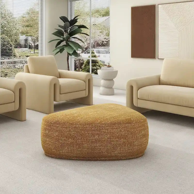 44 Pouf cocktail « triangle arrondi »