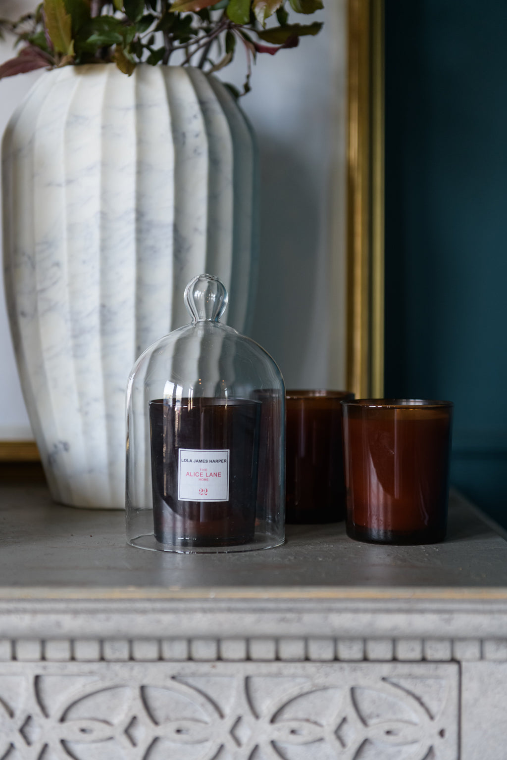 Vase cannelé en marbre blanc avec motif en pierre naturelle pour toutes les pièces