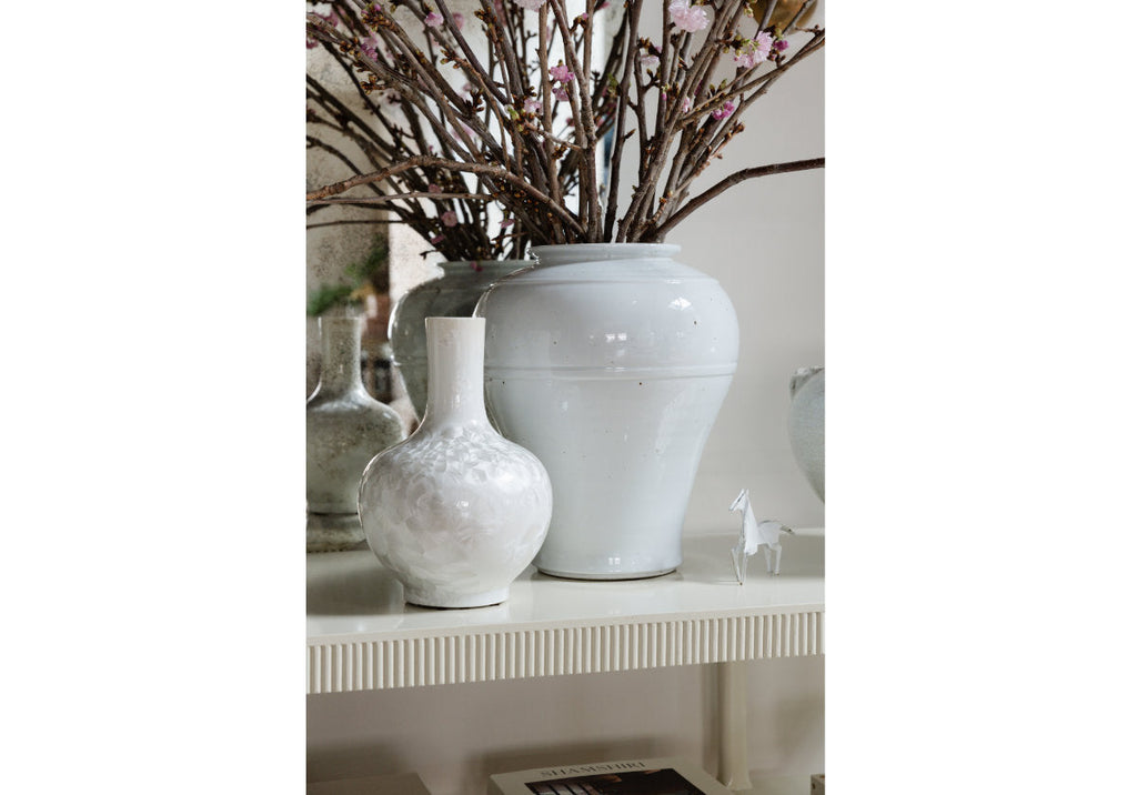Pot en porcelaine classique avec forme banded et base évasée pour toute pièce