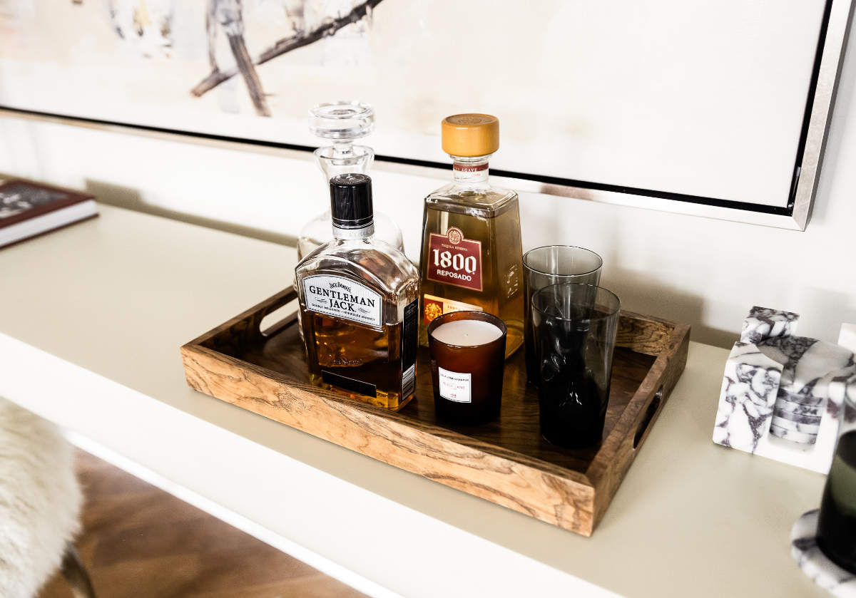 Plateau en bois de loupe avec grain naturel luxueux pour coiffeuse et chariot de bar