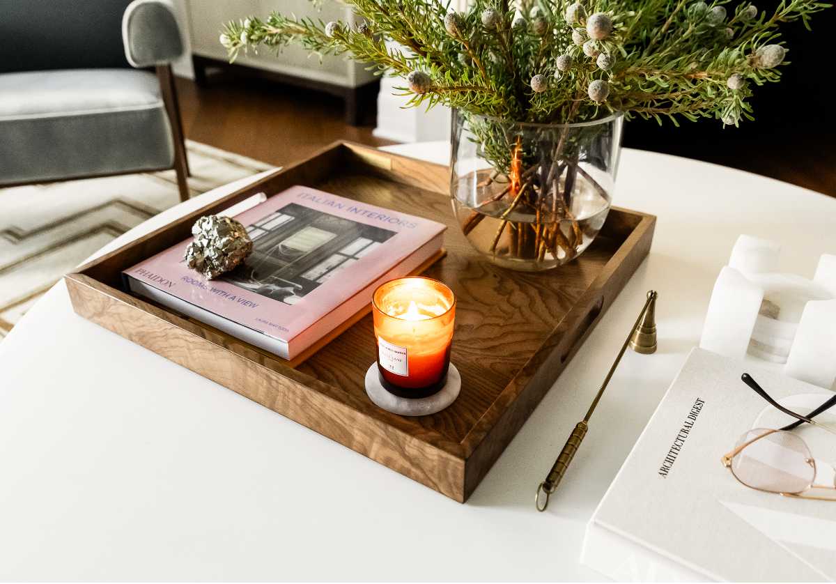 Plateau en bois de loupe avec grain naturel luxueux pour coiffeuse et chariot de bar