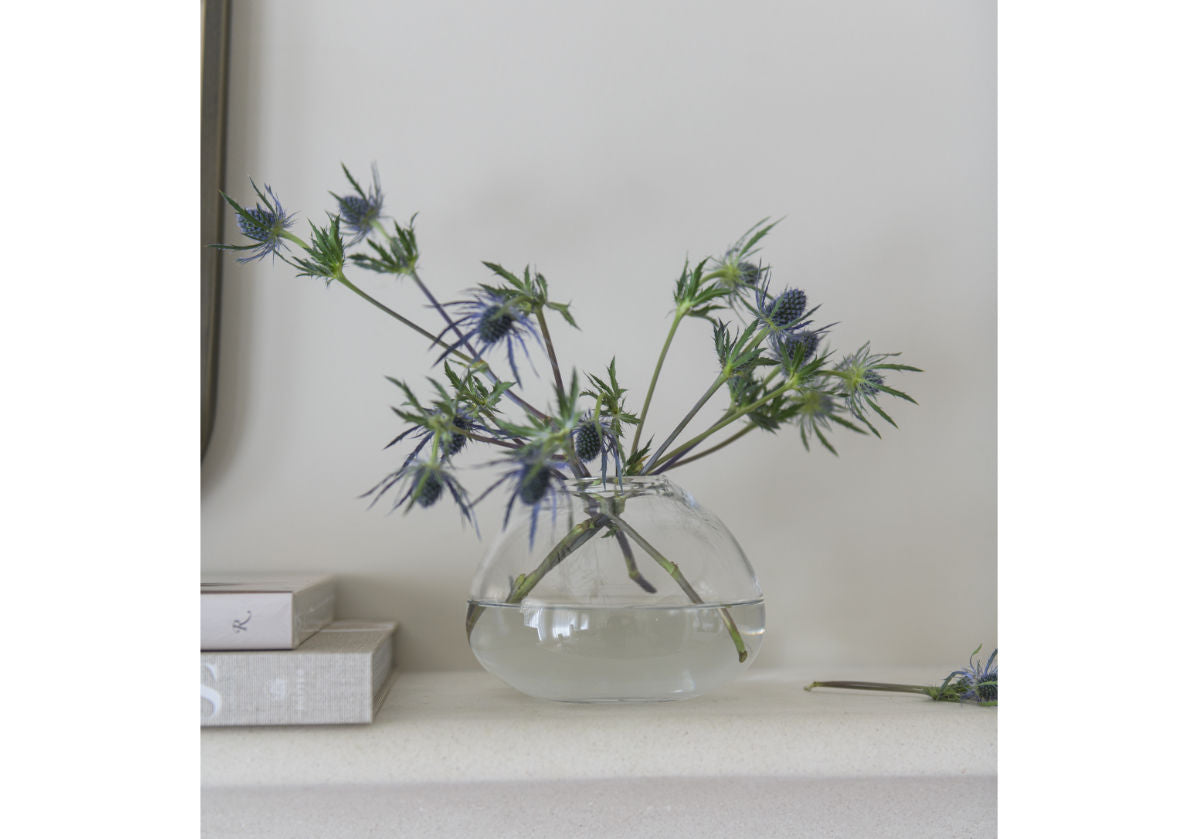 Vase en verre transparent artisanal avec texture alvéolée soufflée à la main pour toute pièce