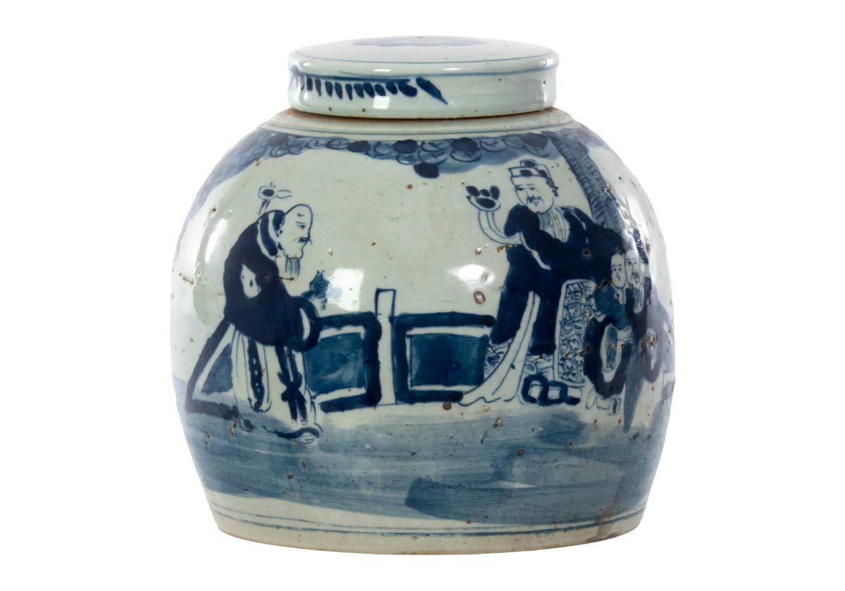 Vase temple en porcelaine bleue avec motif de figurines peintes à la main pour salon