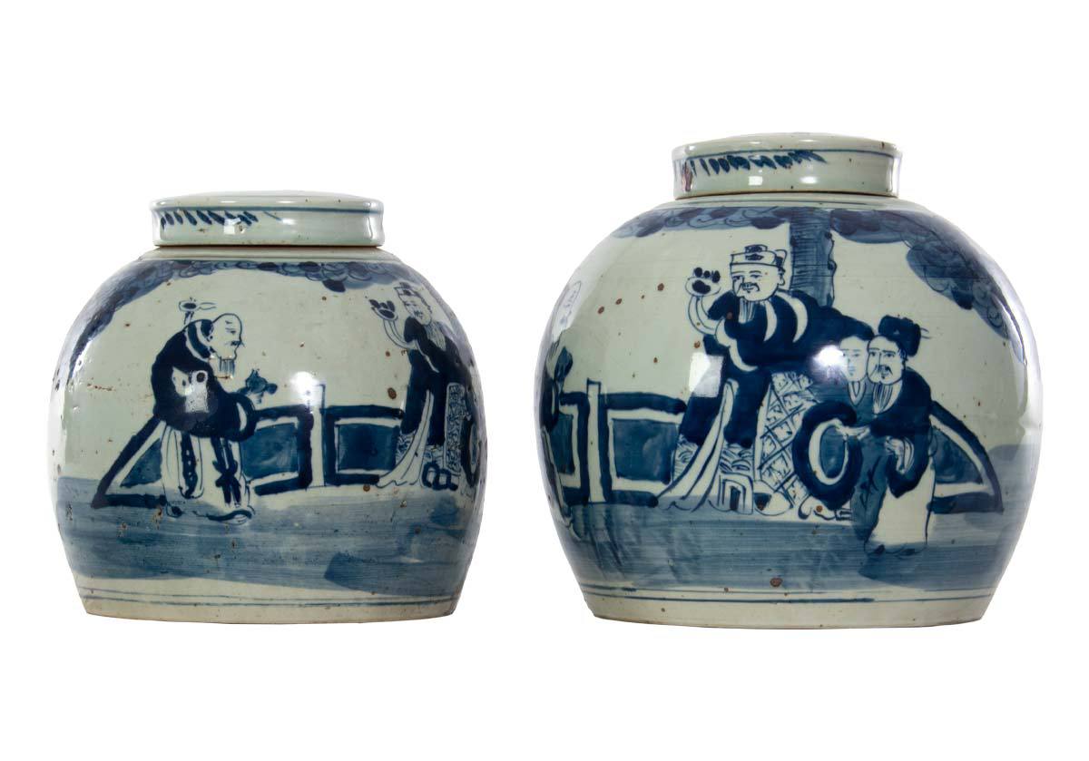 Vase temple en porcelaine bleue avec motif de figurines peintes à la main pour salon