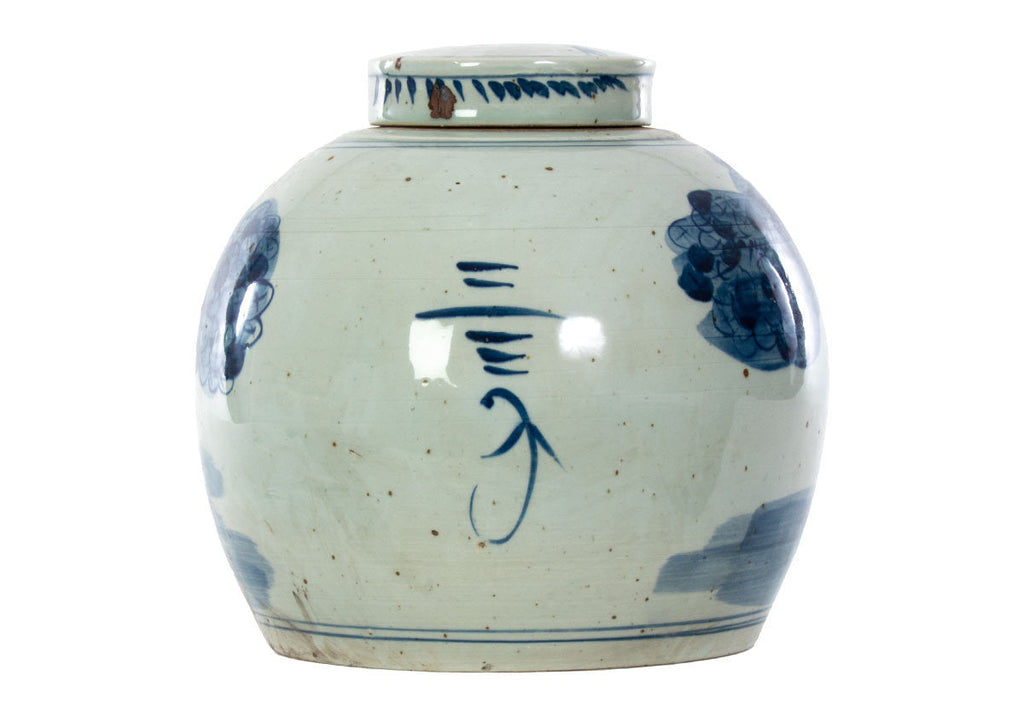 Vase temple en porcelaine bleue avec motif de figurines peintes à la main pour salon