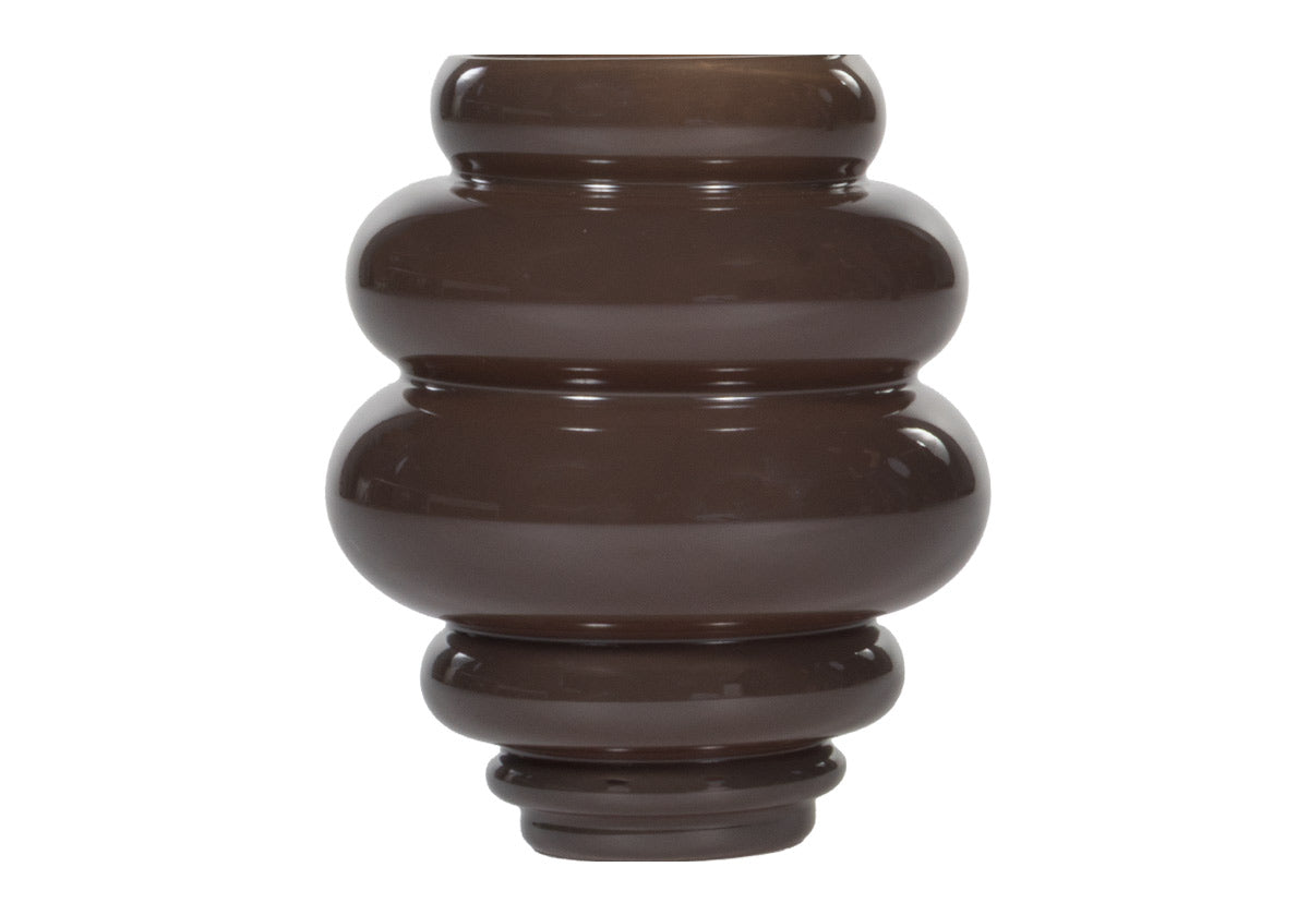 Vase sculptural en verre teinté cacao avec texture à canaux horizontaux pour le salon