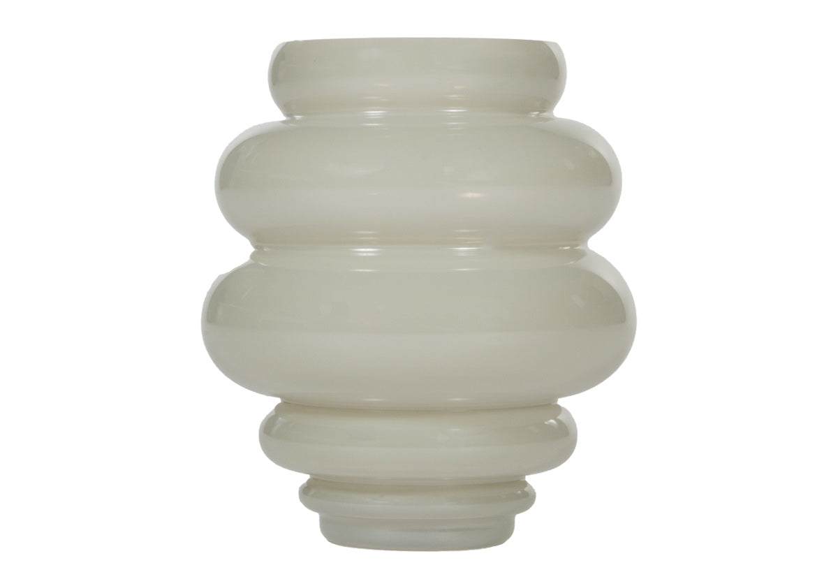 Vase sculptural en verre gris avec texture striée horizontale pour salon