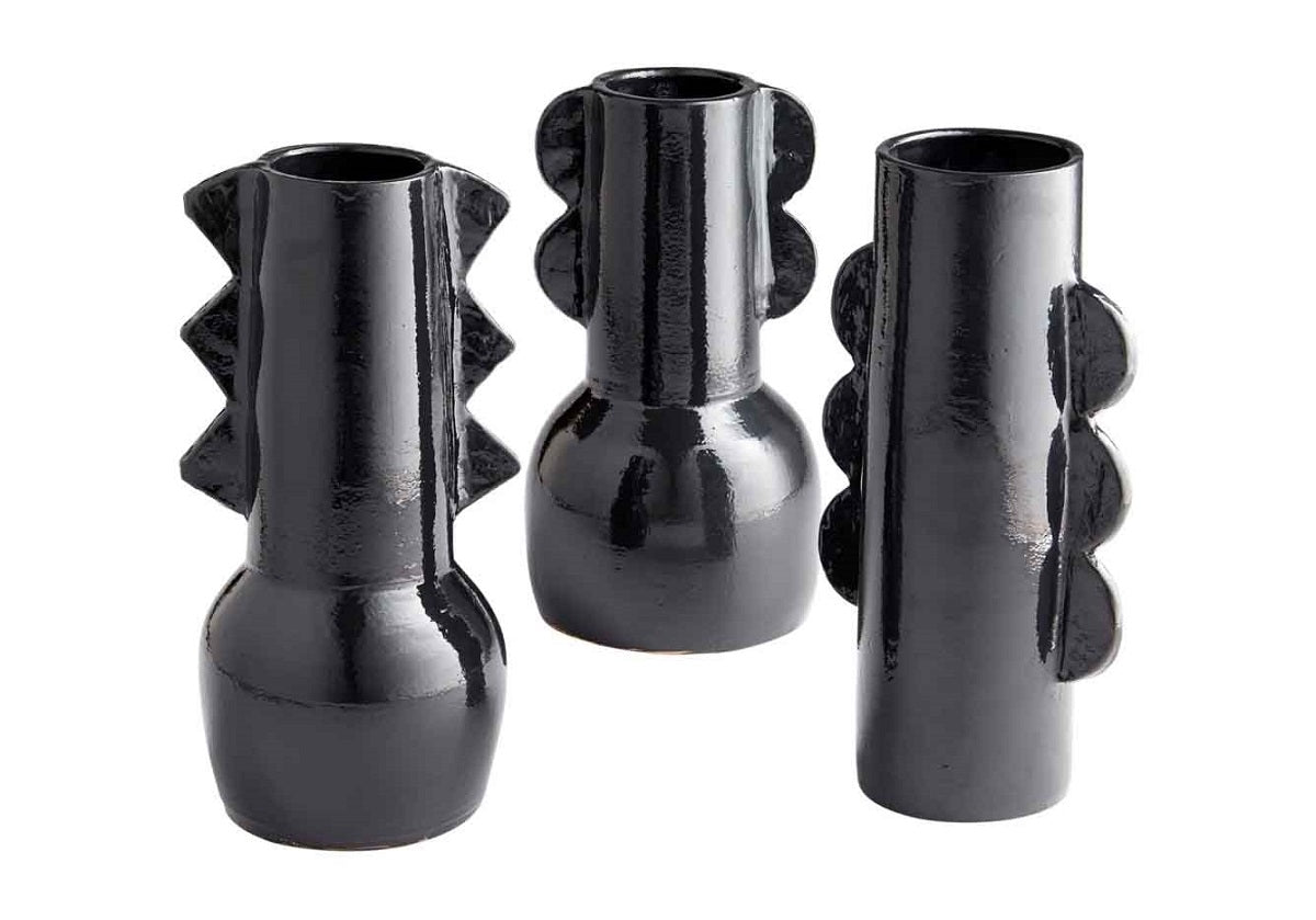 Vase en céramique terre cuite avec glaçure noire d'inspiration autochtone pour étagères