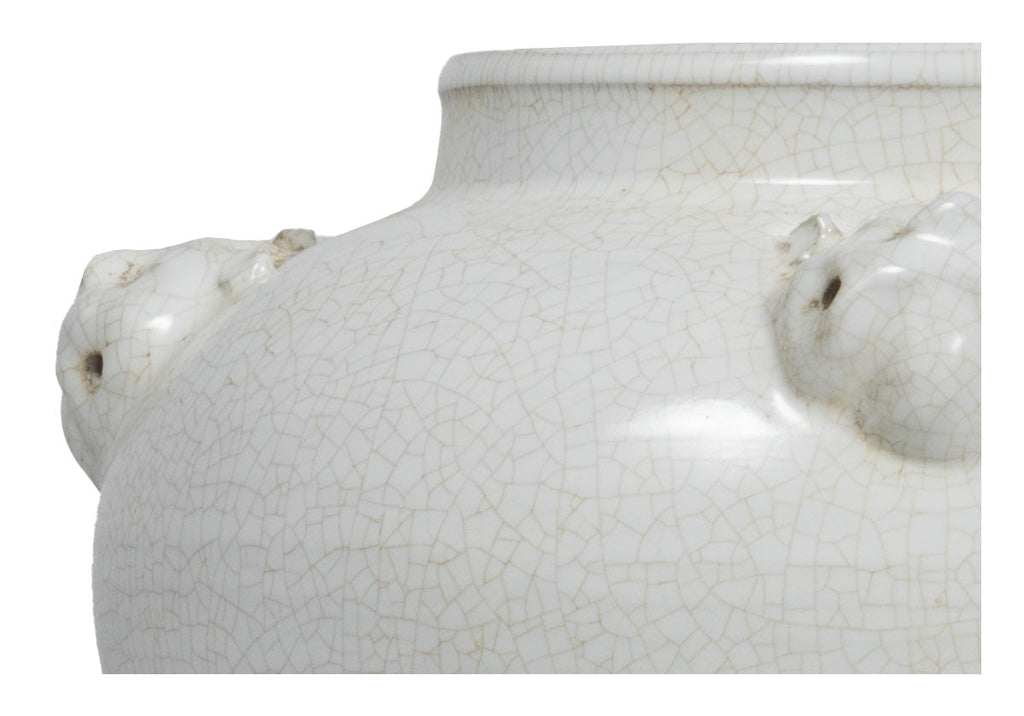 Pot en céramique vieillie couleur ivoire, orné d'une gargouille et d'une touche d'élégance européenne, idéal pour console et table à manger.