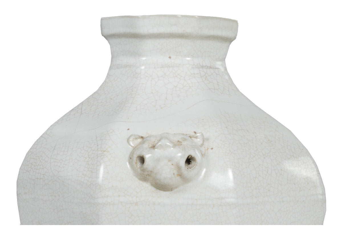 Pot en céramique vieillie couleur ivoire, orné d'une gargouille et d'une touche d'élégance européenne, idéal pour console et table à manger.