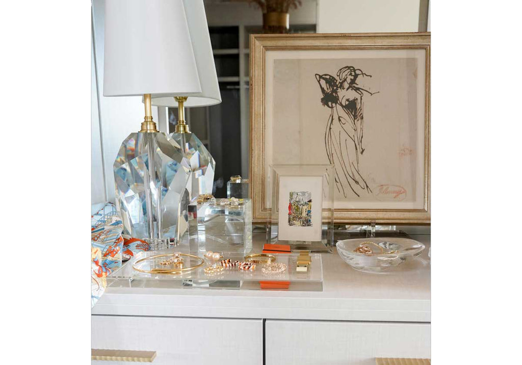 Cube en cristal K1 à facettes avec subtiles touches de coupe pour étagères et table basse